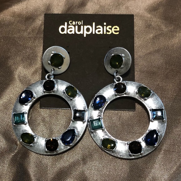 Dauplaise Earrings - Picture 4 of 4